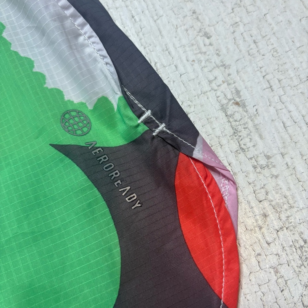 Adidas x Marimekko 2-in-1 Running Shorts Size Large - Picture 9 of 10